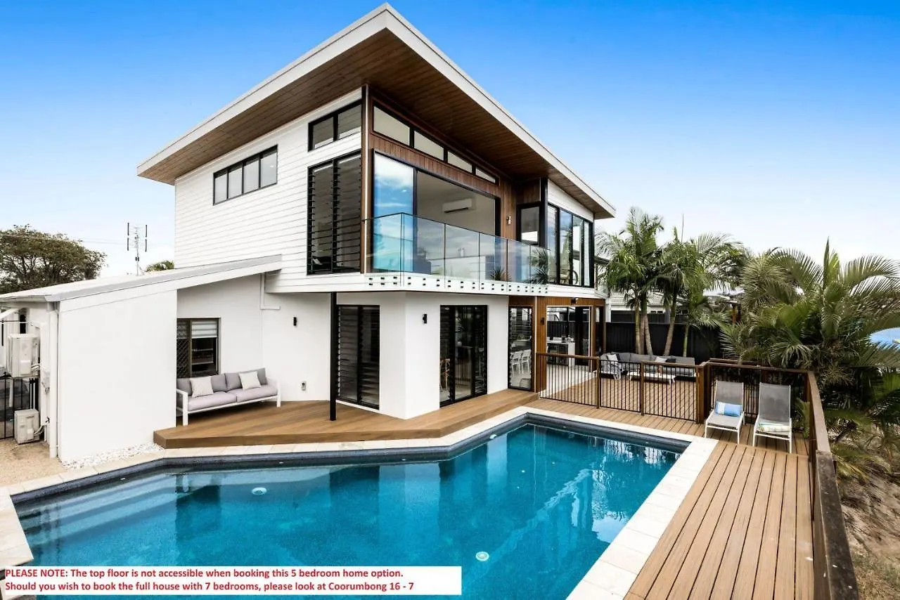 Casa de Férias Coorumbong 16 - 5 Bedrooms Mooloolaba